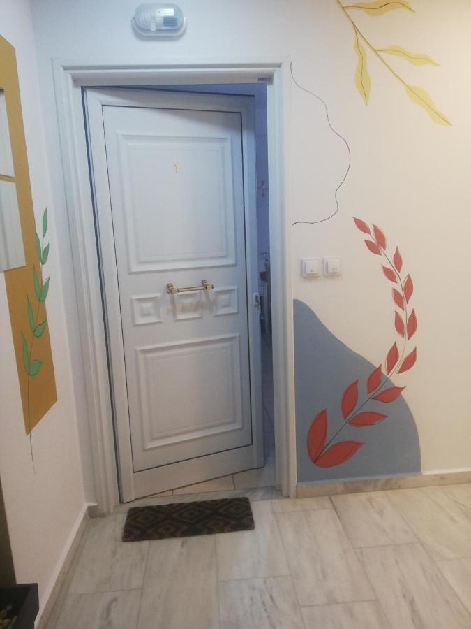 Maria'S Studio No1 In Heraklion/Wifi/Ac מראה חיצוני תמונה